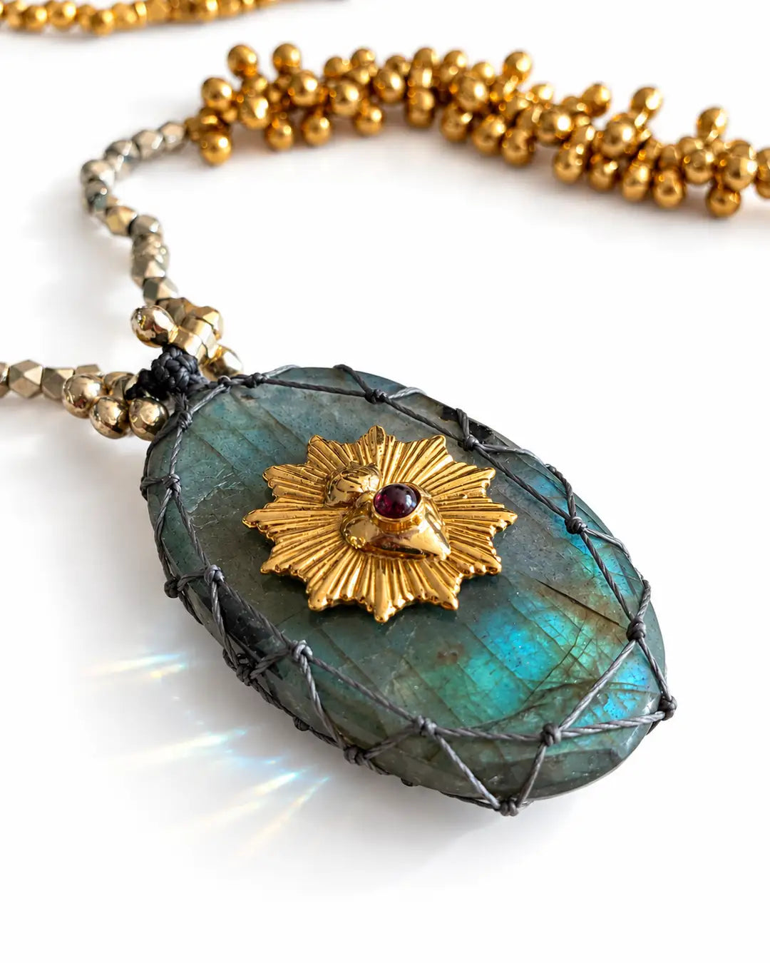LONG NECKLACE VULCAN