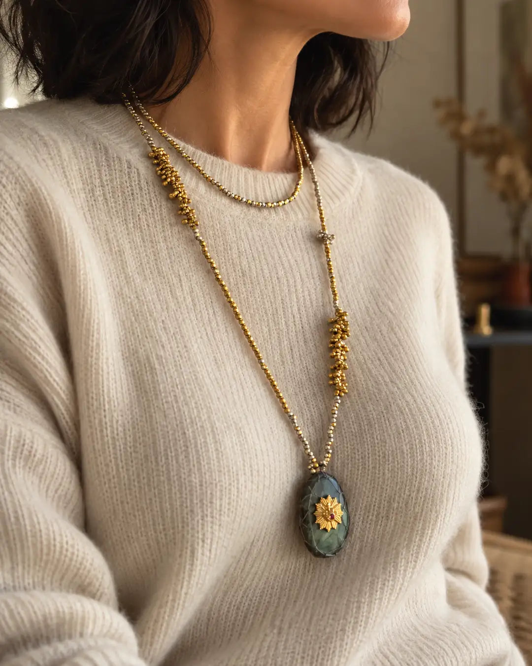 LONG NECKLACE VULCAN